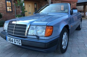 1993 Mercedes-Benz E 320