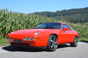 1989 Porsche 928 S4