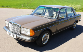 1977 Mercedes-Benz 230 E