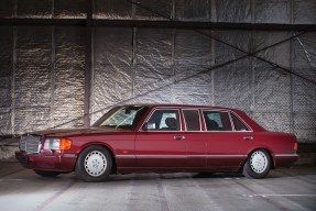 1990 Mercedes-Benz 560 SEL