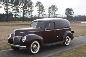 1941 Ford DeLuxe