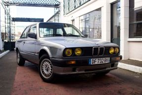 1989 BMW 320i