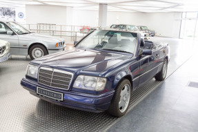 1995 Mercedes-Benz E 220