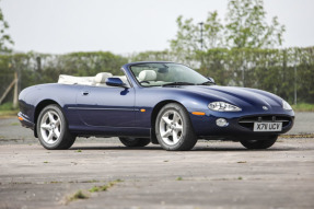 2000 Jaguar XK8