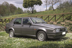 1989 Alfa Romeo 75