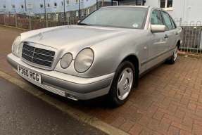 1996 Mercedes-Benz E 200