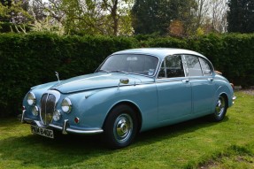 1968 Daimler V8 250