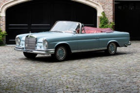 1963 Mercedes-Benz 220 SEb Cabriolet