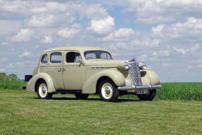 1935 Oldsmobile Six