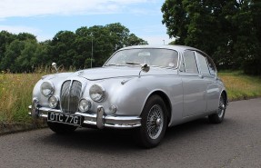 1968 Daimler V8 250