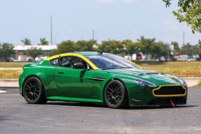 2010 Aston Martin V8 Vantage GT4