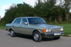 1985 Mercedes-Benz 230 E