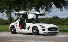 2013 Mercedes-Benz SLS AMG GT