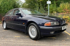 2000 BMW 520i