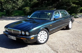 1998 Daimler Super V8