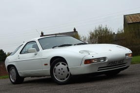 1990 Porsche 928 S4