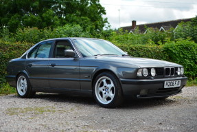 1990 BMW M5