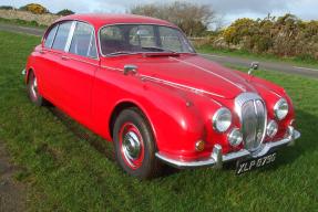 1968 Daimler V8 250