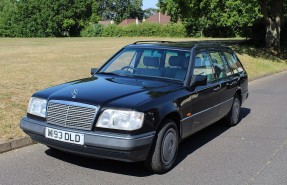 1995 Mercedes-Benz E 200