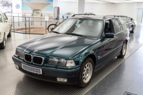 1998 BMW 320i