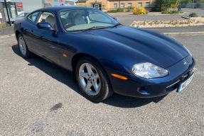 2000 Jaguar XK8