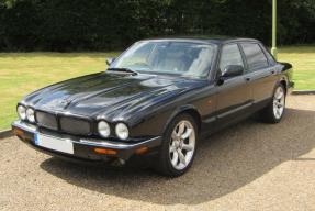 2000 Jaguar XJR