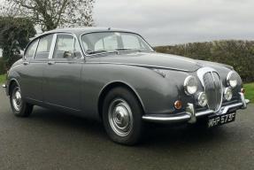 1968 Daimler V8 250