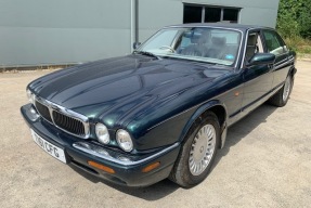 1999 Jaguar XJ8