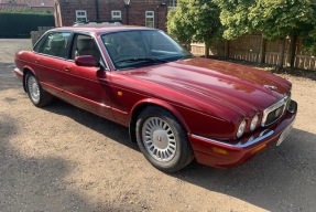 1999 Jaguar XJ8