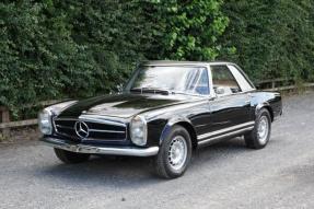 1966 Mercedes-Benz 230 SL