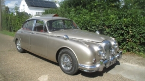 1968 Daimler V8 250