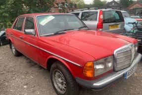 1984 Mercedes-Benz 230 E