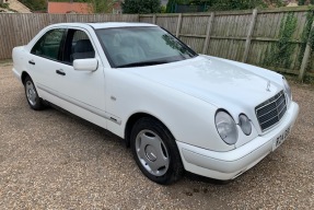 1997 Mercedes-Benz E 200