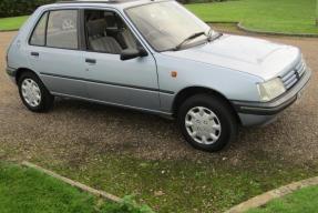 1990 Peugeot 205