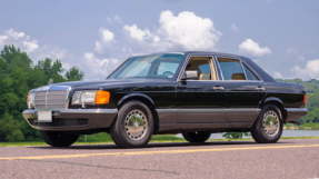 1990 Mercedes-Benz 300 SE