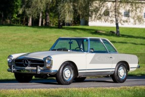 1967 Mercedes-Benz 230 SL