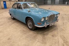 1968 Jaguar 420