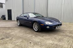 2001 Jaguar XKR