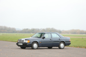 1991 Mercedes-Benz 300E