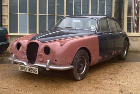 1968 Daimler V8 250