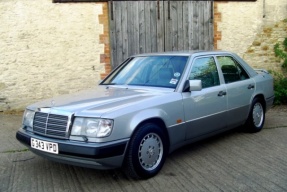 1990 Mercedes-Benz 300E