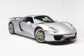 2015 Porsche 918 Spyder