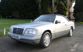 1995 Mercedes-Benz E 220