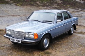 1985 Mercedes-Benz 230 E