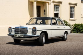 1975 Mercedes-Benz 200