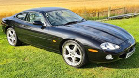 2000 Jaguar XK8