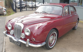 1968 Daimler V8 250