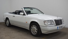 1994 Mercedes-Benz E 220