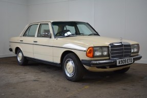 1984 Mercedes-Benz 200