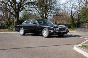 2000 Jaguar XJ8